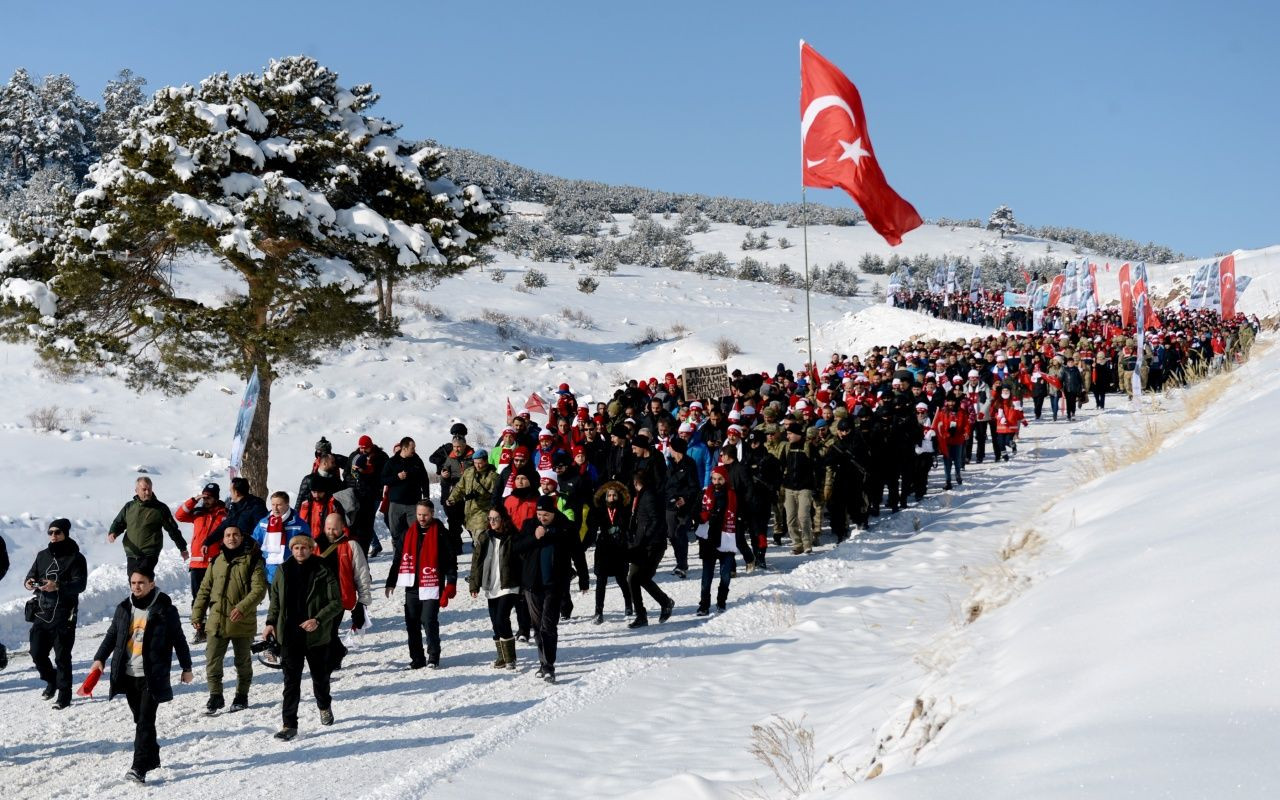 Asım'ın nesli asrın yürüyüşünde! Sarıkamış şehitleri unutulmadı... - Sayfa 32