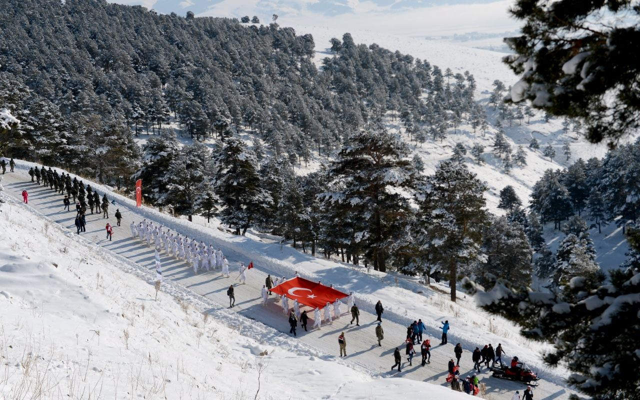 Asım'ın nesli asrın yürüyüşünde! Sarıkamış şehitleri unutulmadı... - Sayfa 39