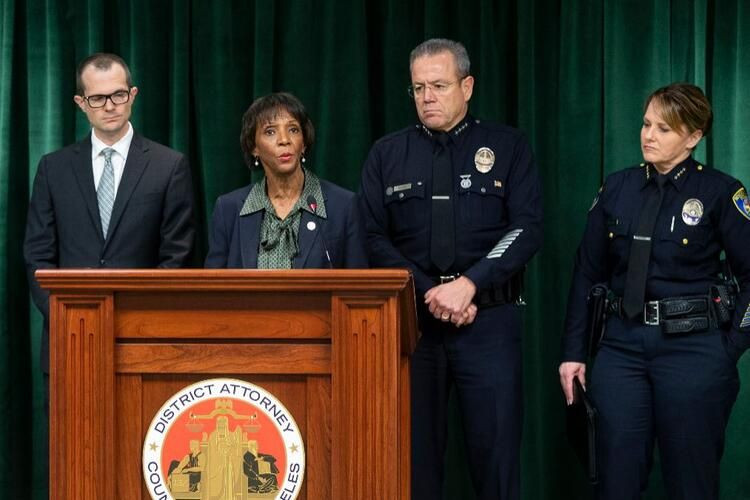 Otel odasına zorla girip genç kadına tecavüz etti! - Sayfa 14