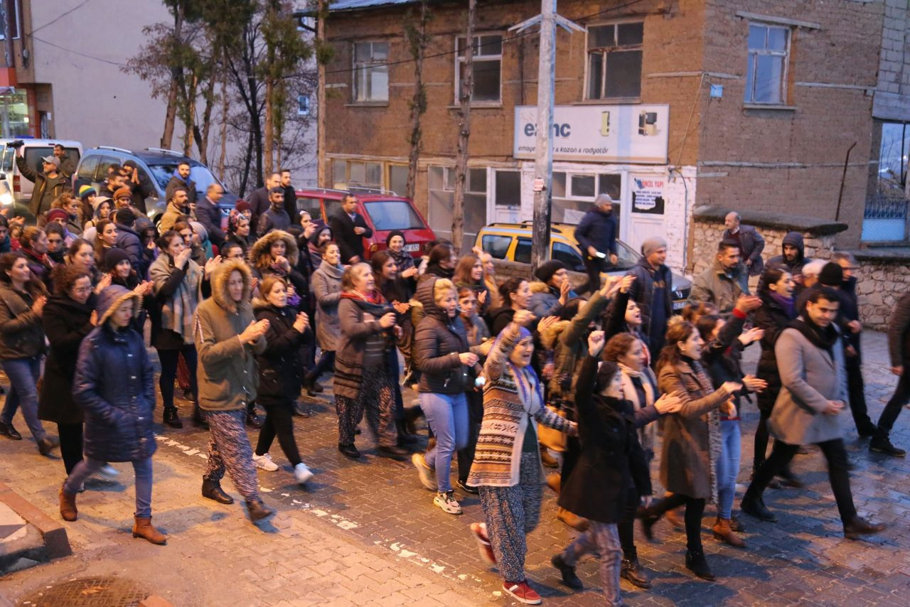 İğrenç olay! Esnafın bilgisayarından çıktı halk sokağa döküldü... - Sayfa 8