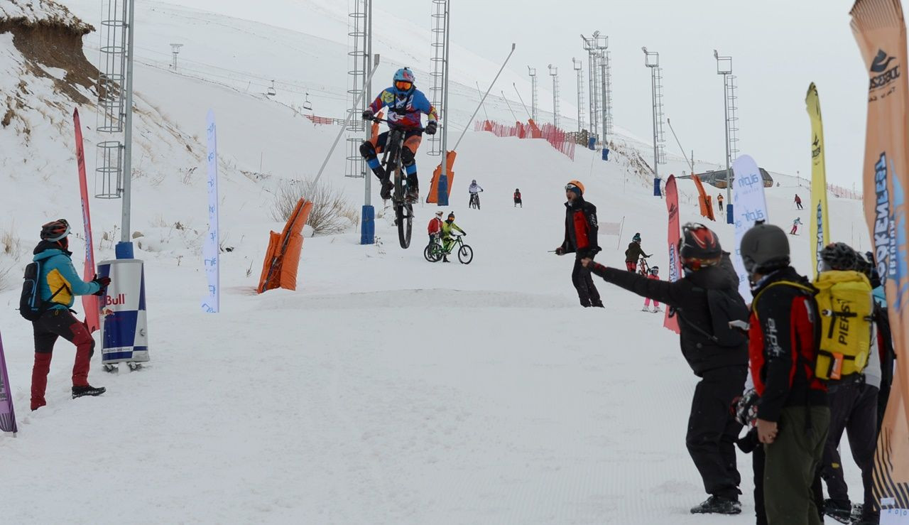 Palandöken'de karda bisiklet keyfi... - Sayfa 9