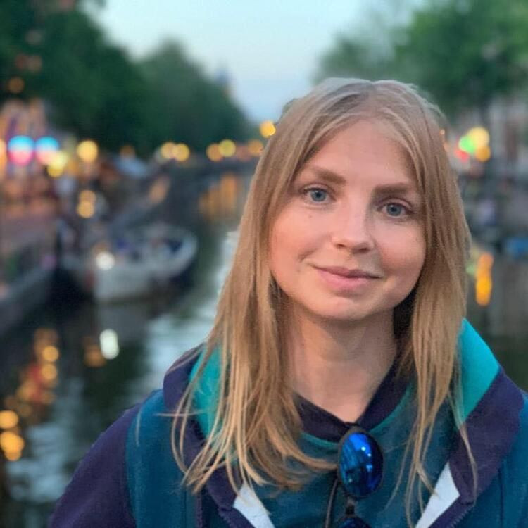 Kanlı aşk! Okul müdiresi öğrencilerine para verip... - Sayfa 20