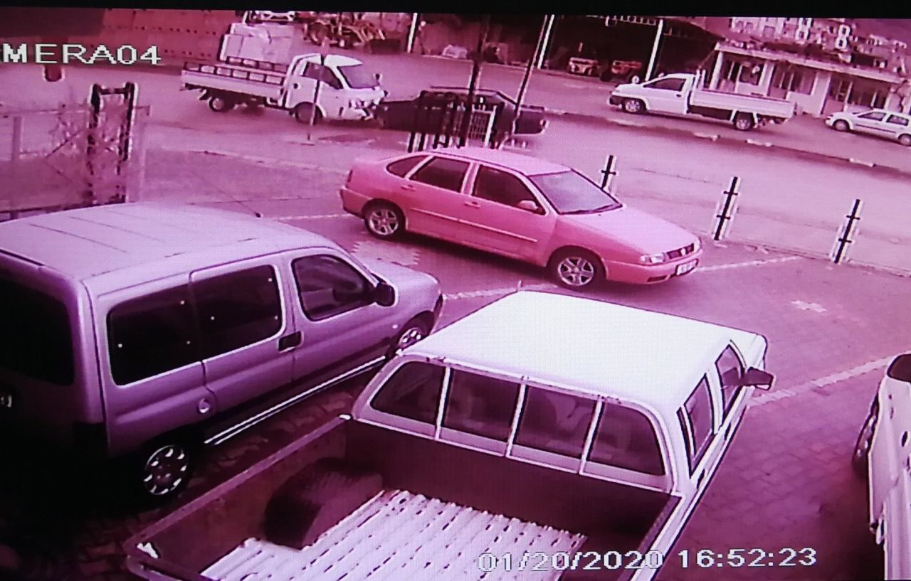 'Seni sevmiyorum' lafını duydu, deliye döndü! - Sayfa 5