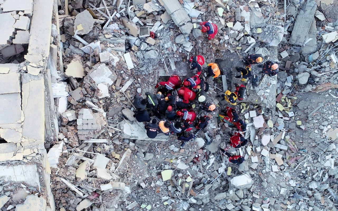 Acı tablo gün ağarınca ortaya çıktı - Sayfa 13