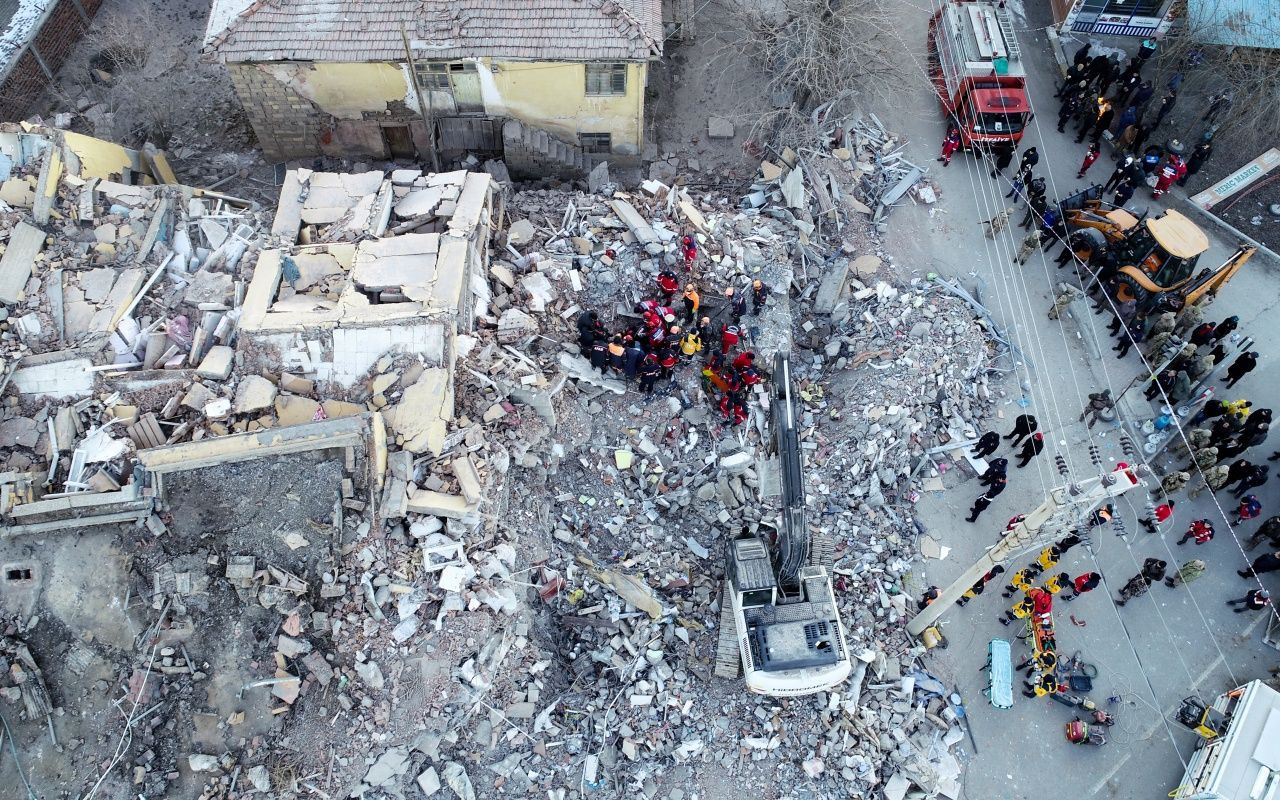 Acı tablo gün ağarınca ortaya çıktı - Sayfa 15