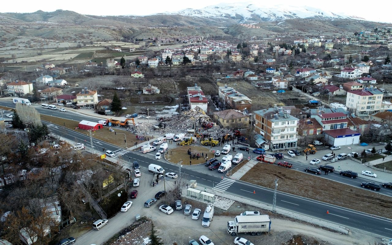 Acı tablo gün ağarınca ortaya çıktı - Sayfa 18