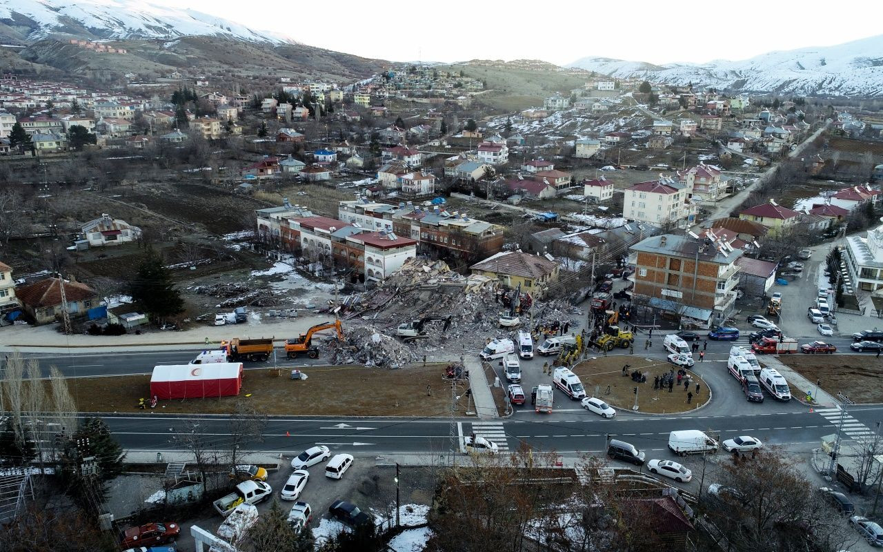 Acı tablo gün ağarınca ortaya çıktı - Sayfa 19