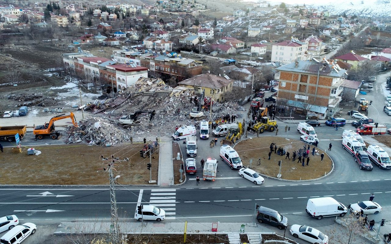 Acı tablo gün ağarınca ortaya çıktı - Sayfa 20