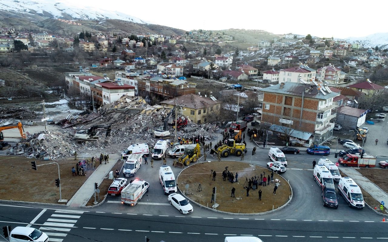 Acı tablo gün ağarınca ortaya çıktı - Sayfa 21
