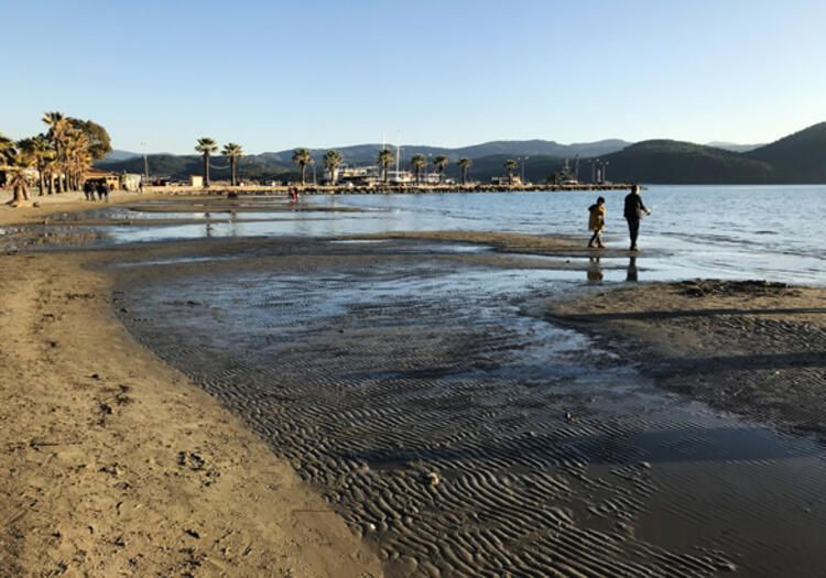 Deprem korkusuna yol açan görüntü! 50 metre çekildi... - Sayfa 14