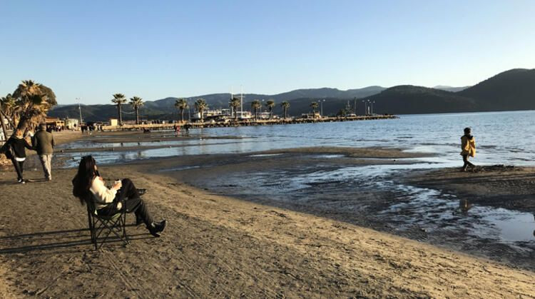 Deprem korkusuna yol açan görüntü! 50 metre çekildi... - Sayfa 6