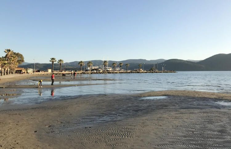 Deprem korkusuna yol açan görüntü! 50 metre çekildi... - Sayfa 7