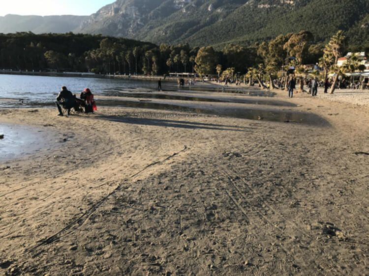 Deprem korkusuna yol açan görüntü! 50 metre çekildi... - Sayfa 8