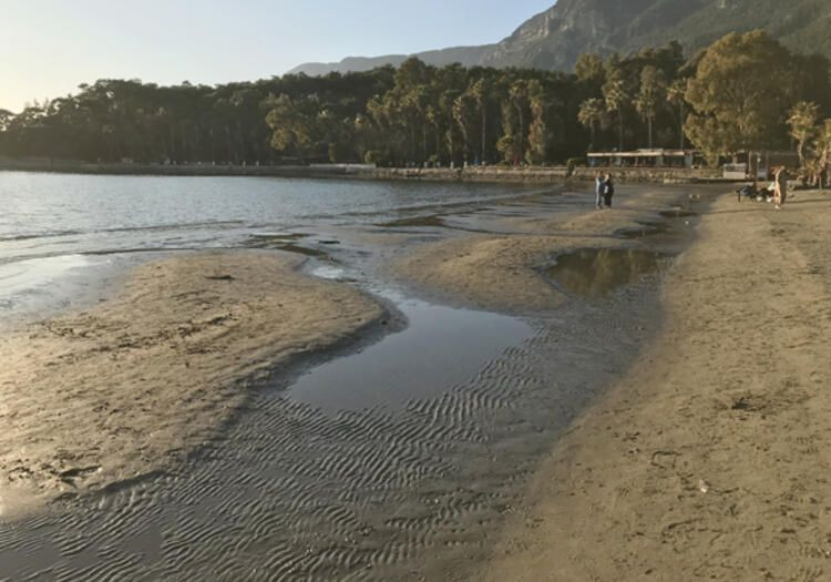 Deprem korkusuna yol açan görüntü! 50 metre çekildi... - Sayfa 9