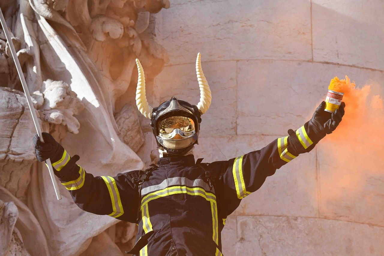 İtfaiyecilerle polisler birbirine girdi... - Sayfa 14