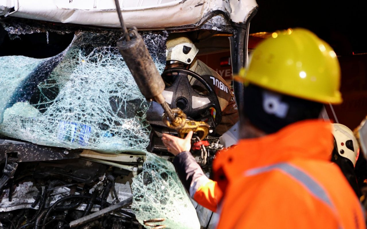 Başakşehir TEM Otoyolu'nda feci kaza - Sayfa 6