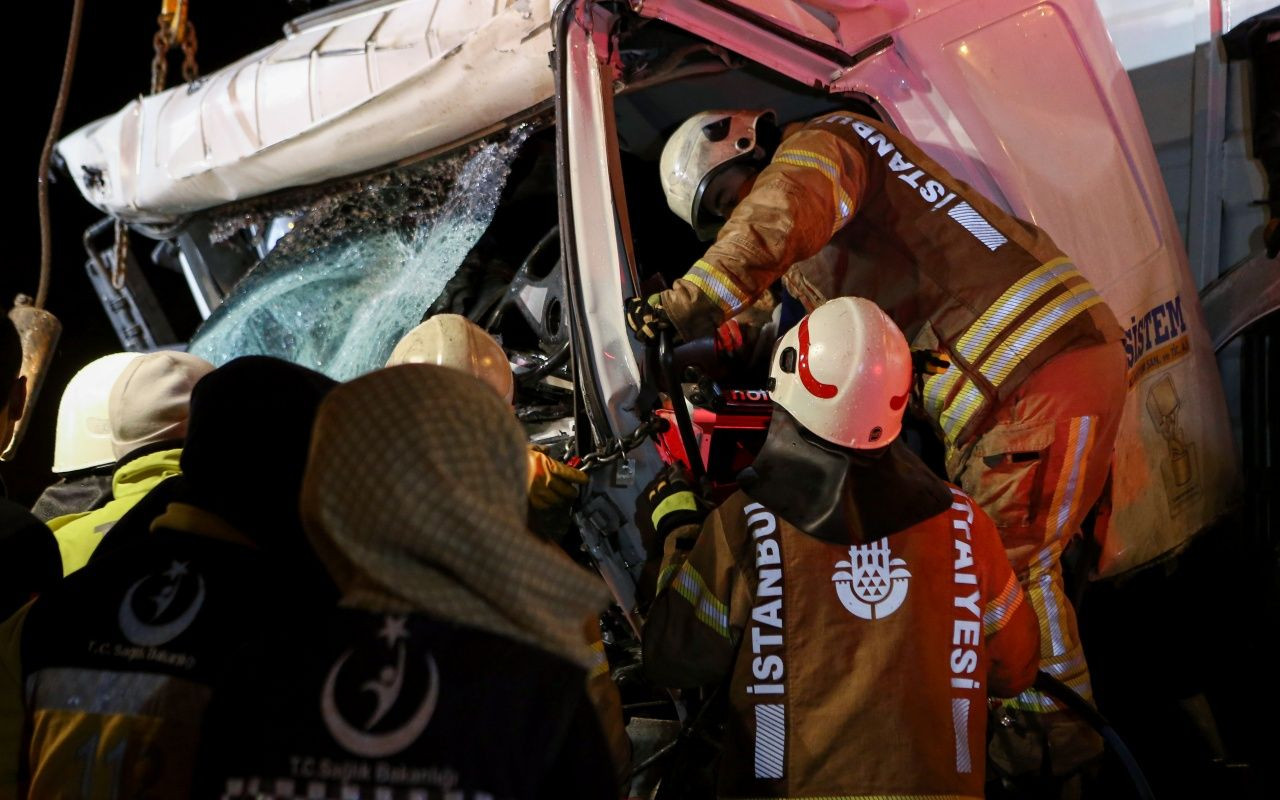 Başakşehir TEM Otoyolu'nda feci kaza - Sayfa 7