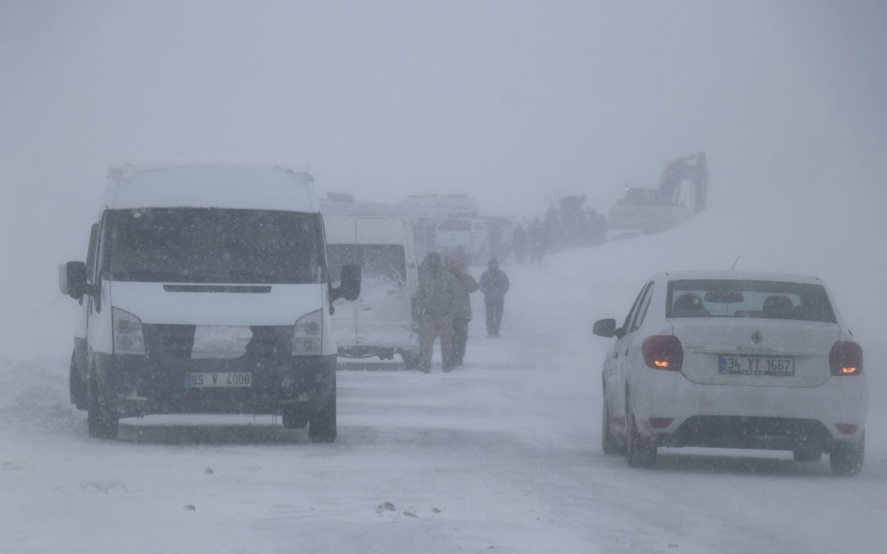 Fotoğraflarla büyük facia - Sayfa 58