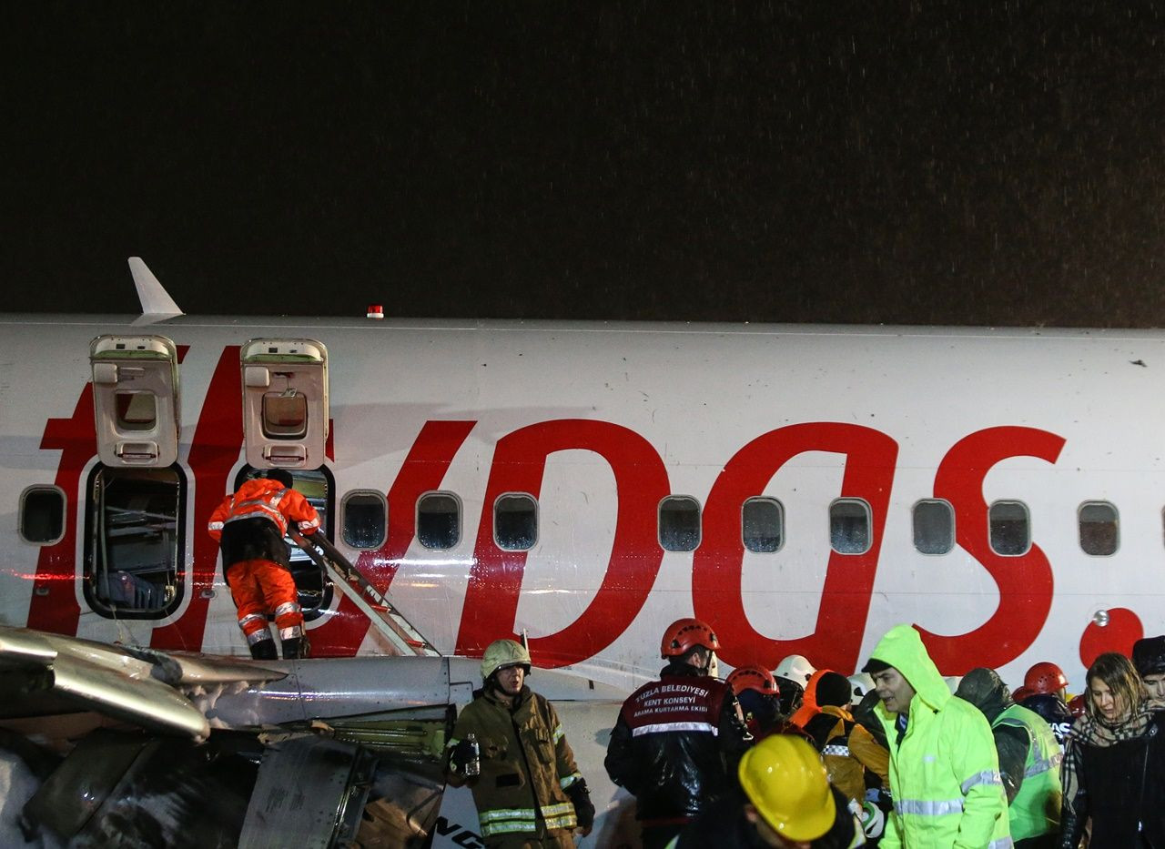 Pistten çıkıp 3 parçaya ayrıldı... - Sayfa 6