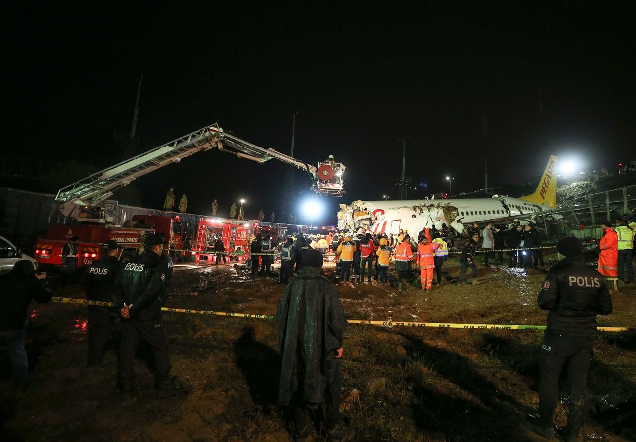 Pistten çıkıp 3 parçaya ayrıldı... - Sayfa 9