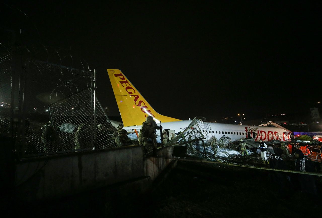 Pistten çıkıp 3 parçaya ayrıldı... - Sayfa 13