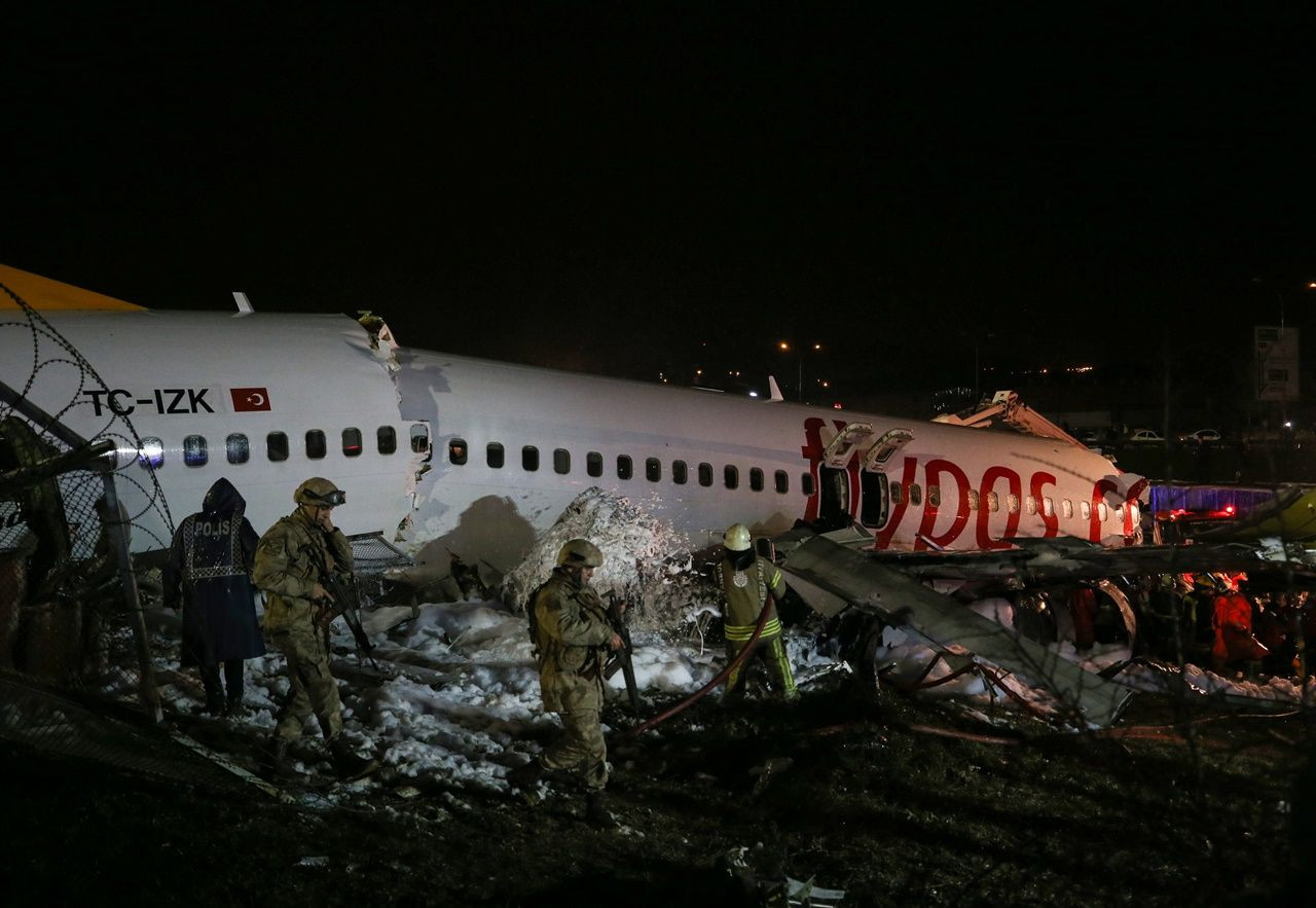 Pistten çıkıp 3 parçaya ayrıldı... - Sayfa 35