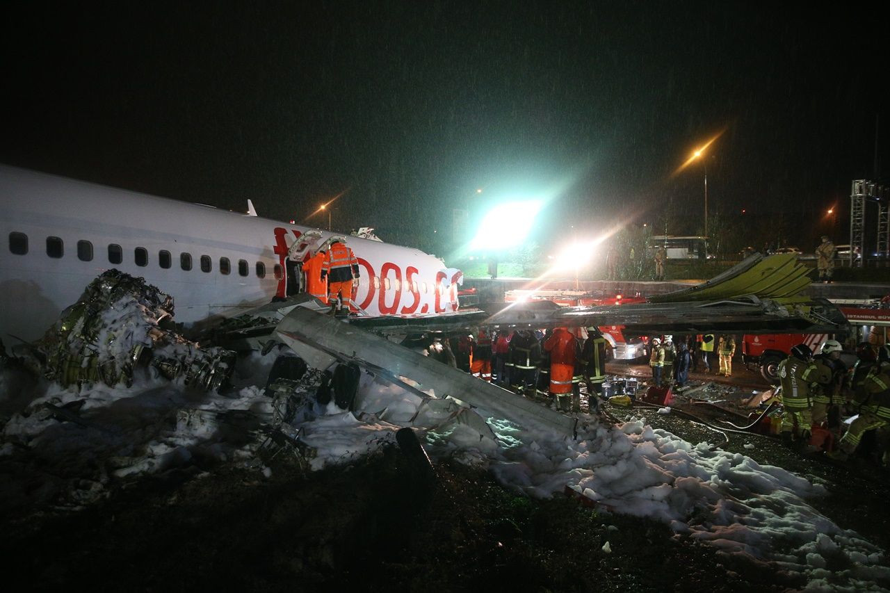 Pistten çıkıp 3 parçaya ayrıldı... - Sayfa 42