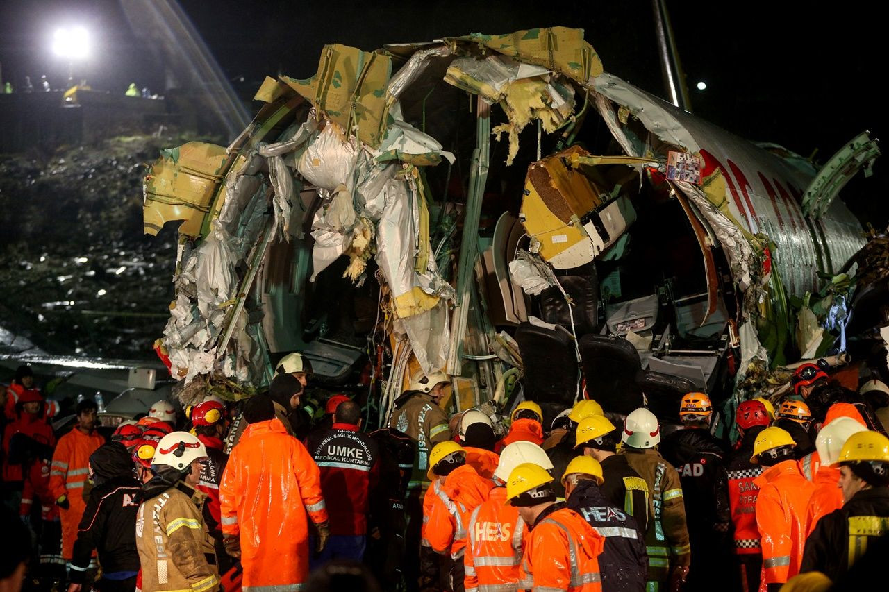 Pistten çıkıp 3 parçaya ayrıldı... - Sayfa 53
