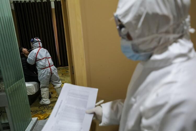 Korona izleri yüzlerinde - Sayfa 14