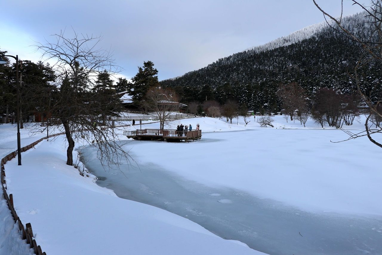 Karlar altındaki Gölcük'ten muhteşem kareler! - Sayfa 6
