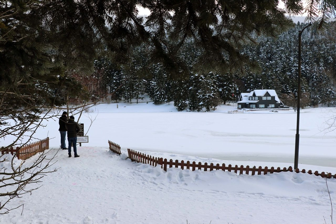 Karlar altındaki Gölcük'ten muhteşem kareler! - Sayfa 7