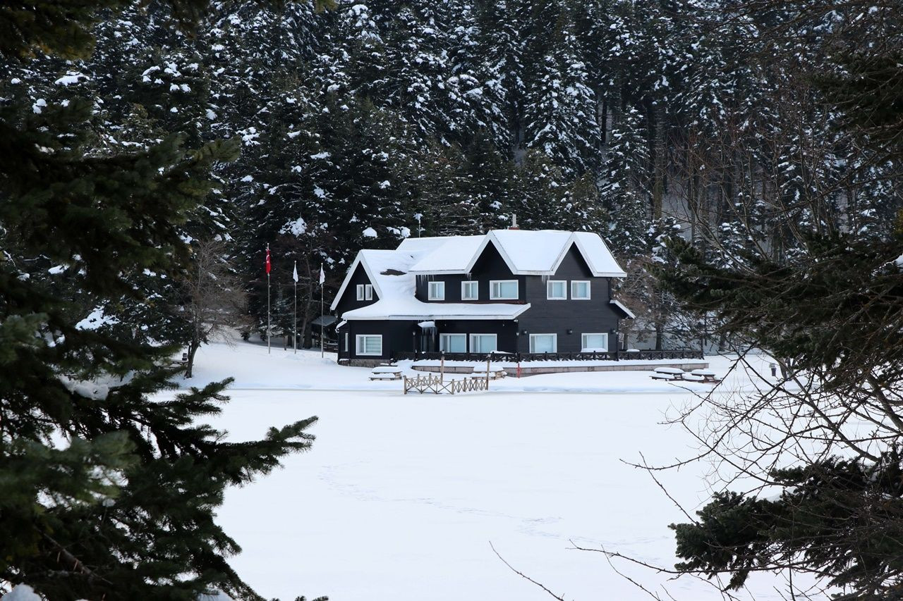 Karlar altındaki Gölcük'ten muhteşem kareler! - Sayfa 12