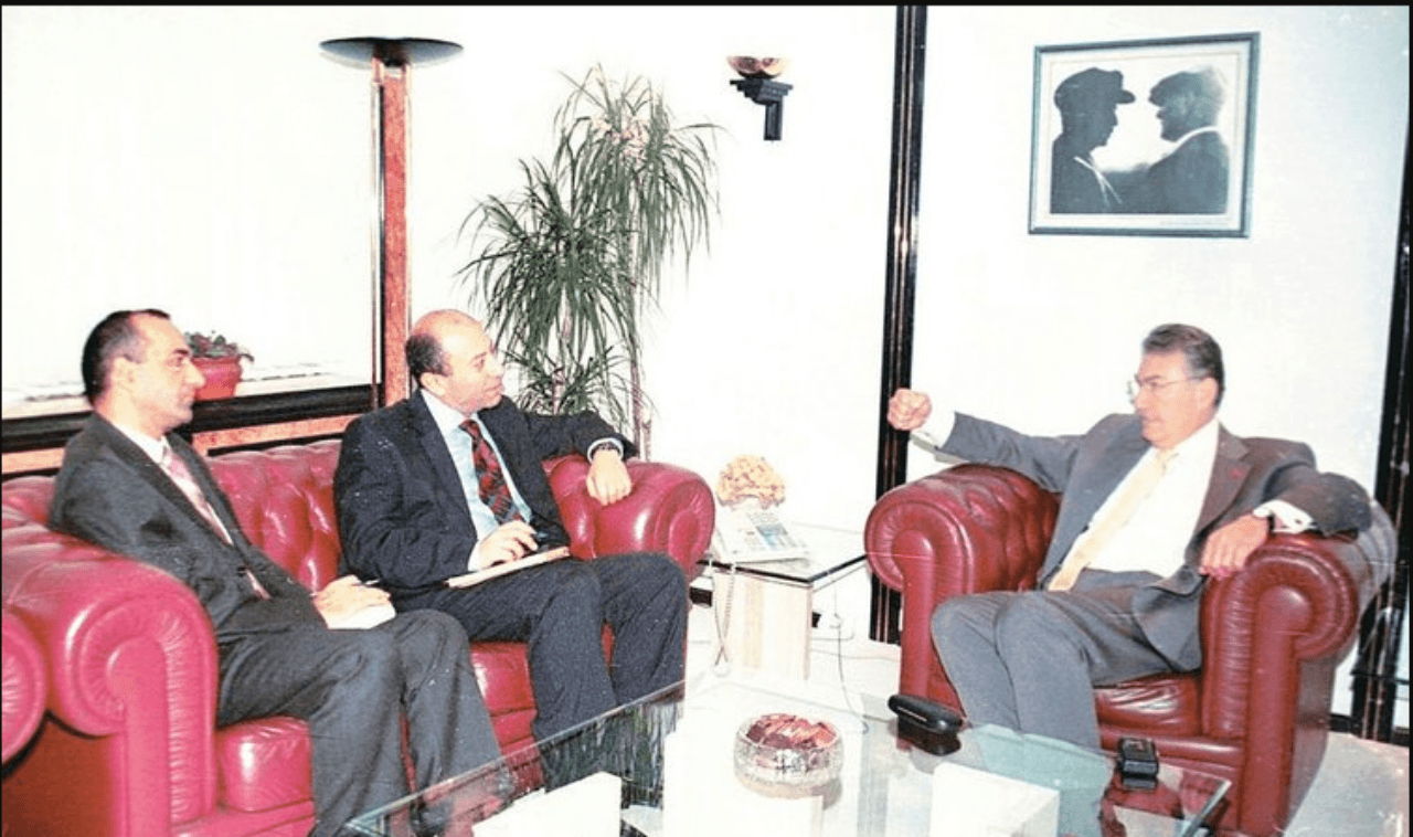 Baykal, 'darbeciler, sivil mahkemede' yargılansın dedi, aynı gece kasedi çıktı - Sayfa 30