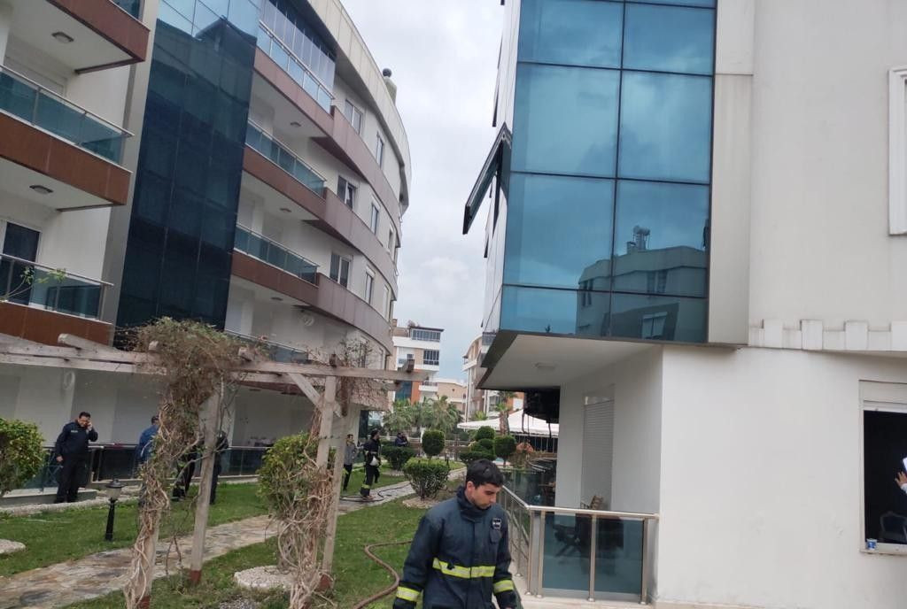 Antalya'da rezidansta korku dolu anlar - Sayfa 7