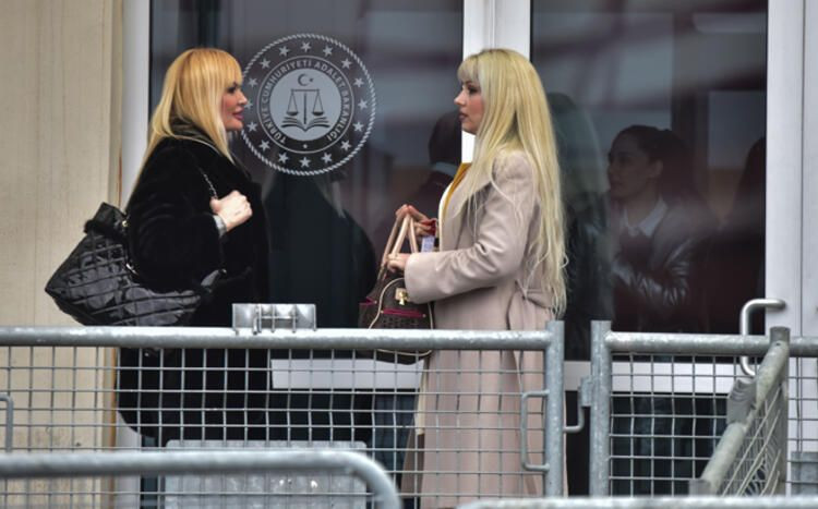 Eski kedicik anlattı: 'Çok pis şeyler yapıyordu' - Sayfa 23