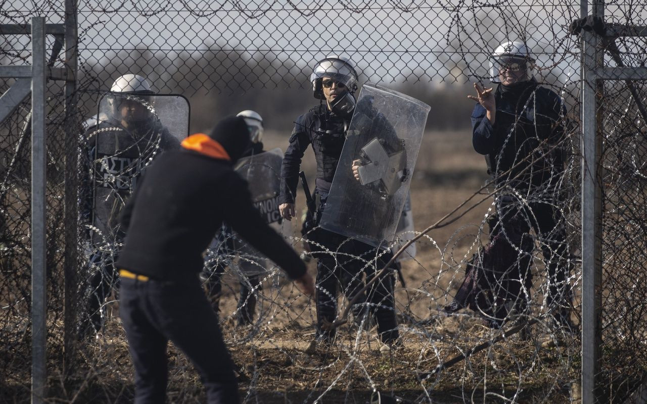 Sınırda mermiler kullanılmaya başlandı - Sayfa 14