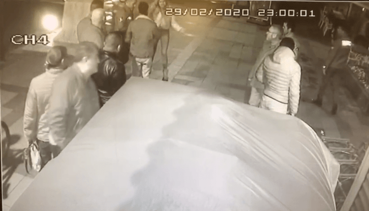 Antalya'da genç kız çılgına döndü! Sokak ortasında tokatladı - Sayfa 5