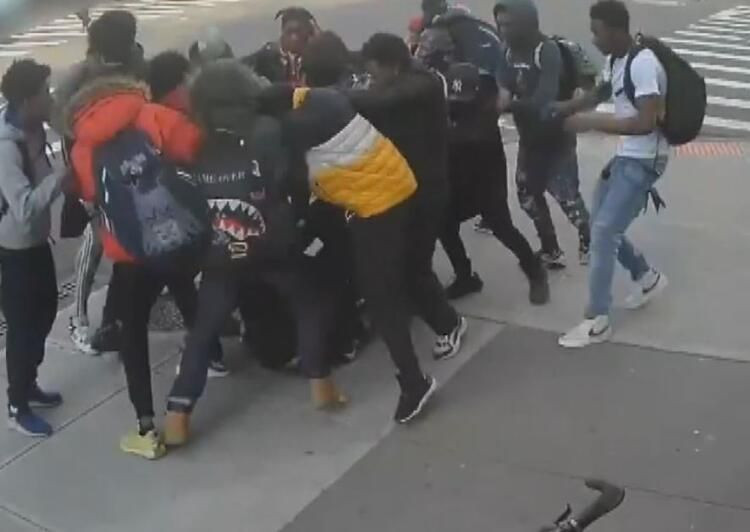 15 yaşındaki kızı 20 kişi tekme tokat dövdü! - Sayfa 10