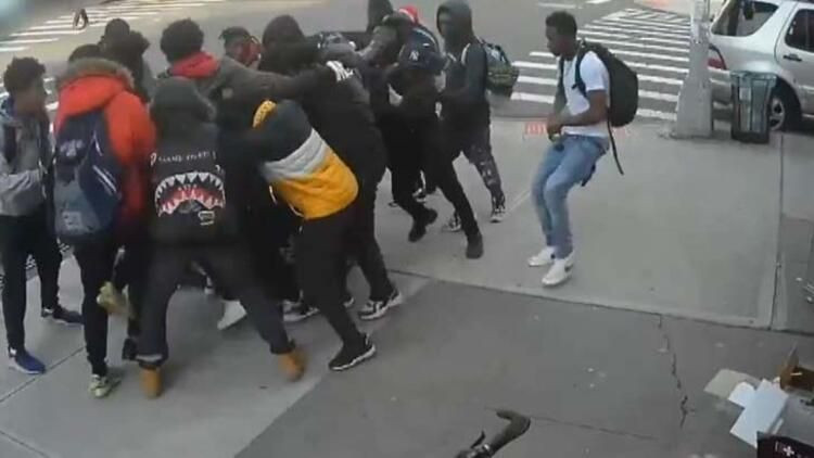 15 yaşındaki kızı 20 kişi tekme tokat dövdü! - Sayfa 6