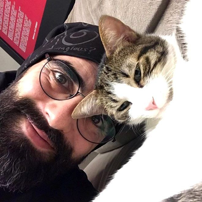 Rol arkadaşına gönlünü kaptırdı - Sayfa 15