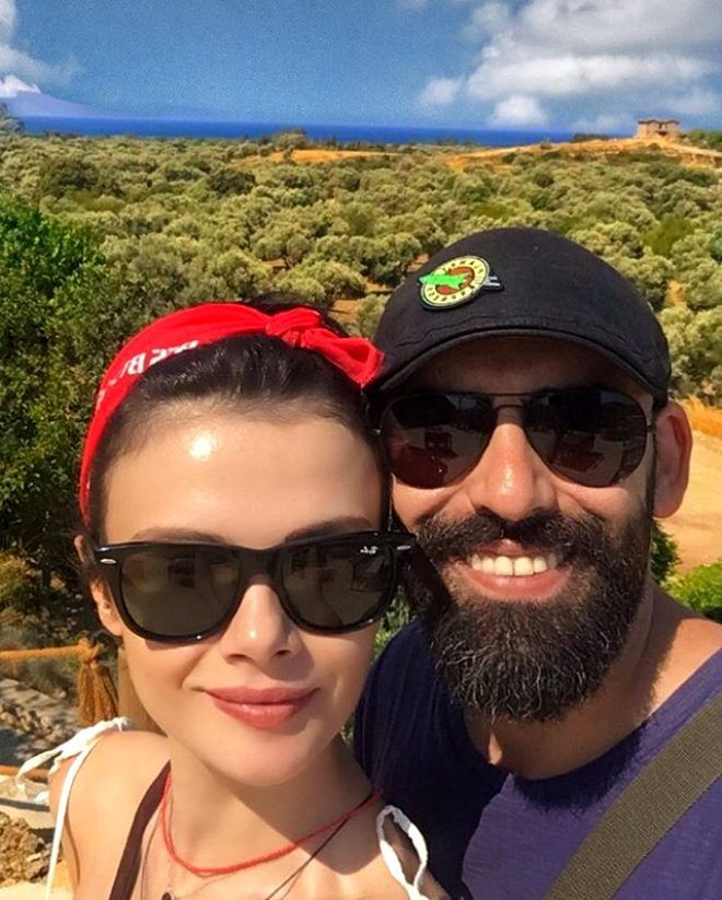 Rol arkadaşına gönlünü kaptırdı - Sayfa 9