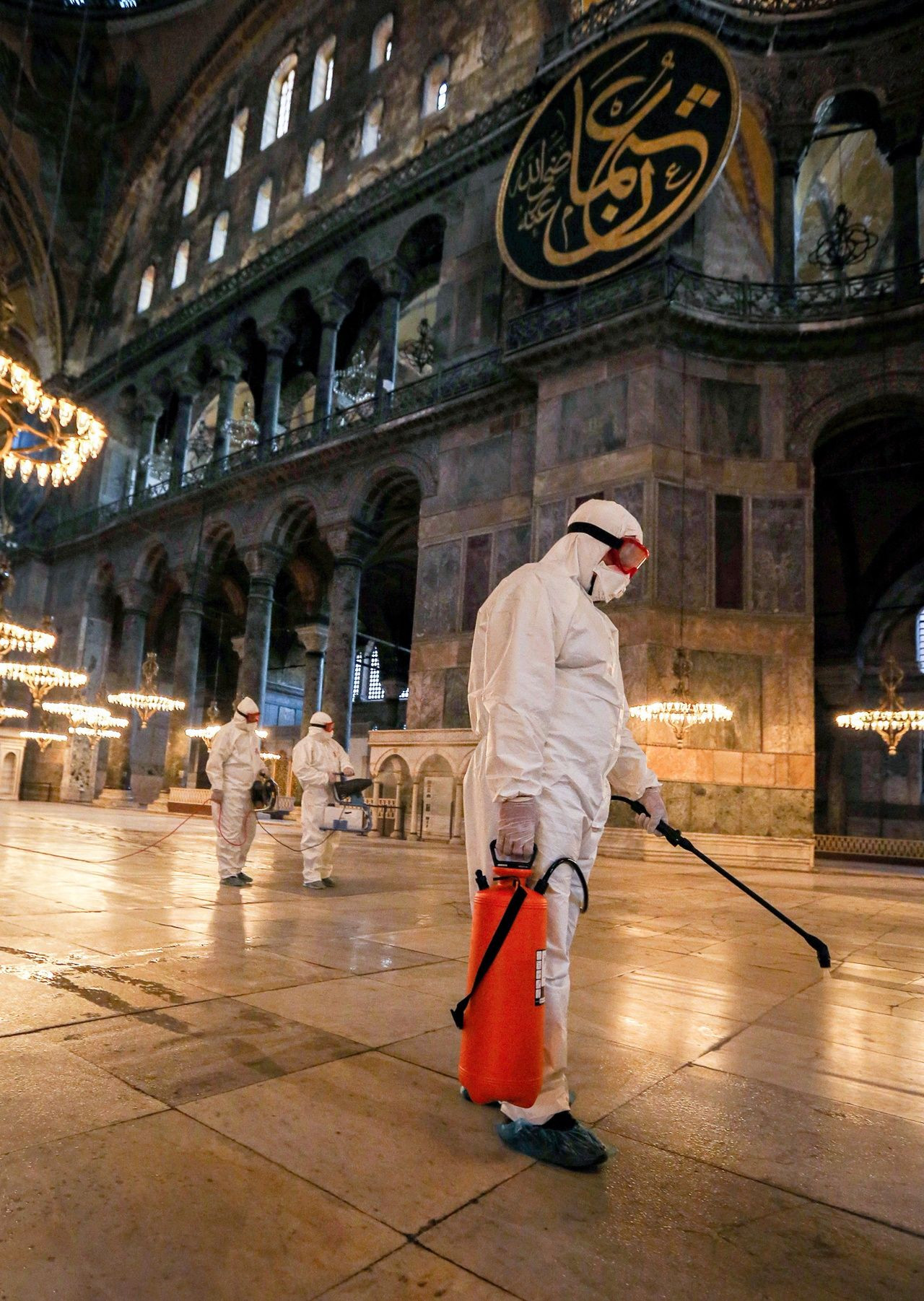 Ayasofya böyle dezenfekte edildi... - Sayfa 5
