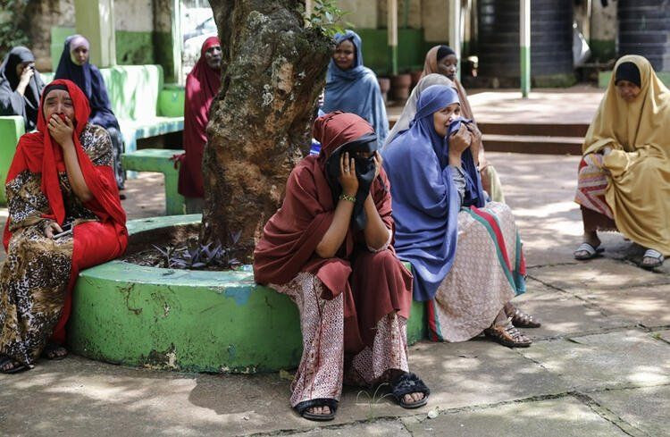 Cesetler sokaklara atıldı! Tüm dünyayı dehşete düşüren fotoğraf - Sayfa 11