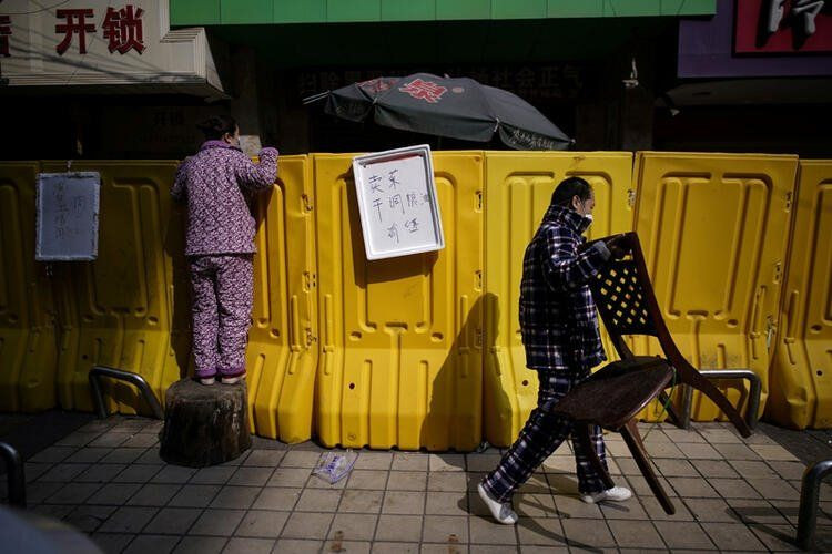 Cesetler sokaklara atıldı! Tüm dünyayı dehşete düşüren fotoğraf - Sayfa 8
