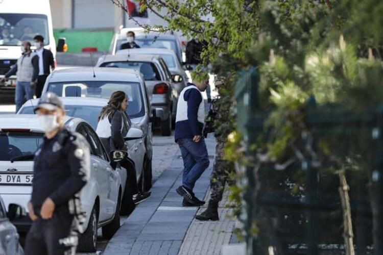 Ankara'da sıcak anlar! Özel harekat müdahale etti... - Sayfa 12