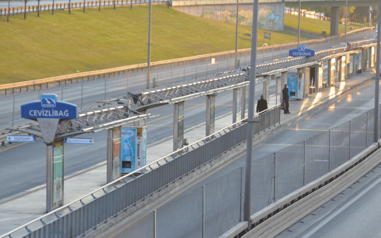 Kısıtlamanın son gününde İstanbul! Caddelere koronavirüs sessizliği hakim - Sayfa 8