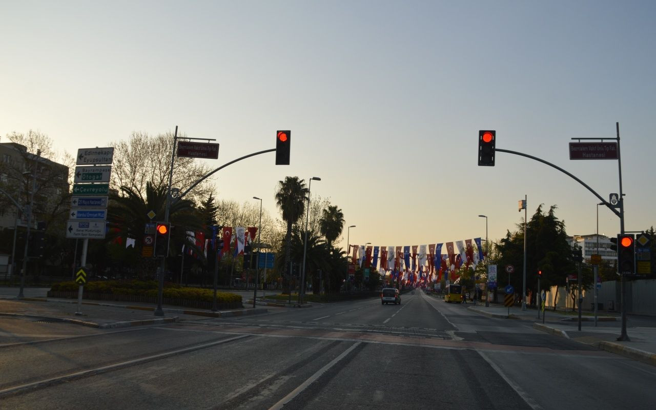 Kısıtlamanın son gününde İstanbul! Caddelere koronavirüs sessizliği hakim - Sayfa 11