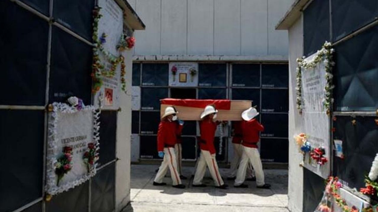 Son dakika... Ekvador'da halk kayıp cenazelerini arıyor! Morglar dolu olduğu için... - Sayfa 8