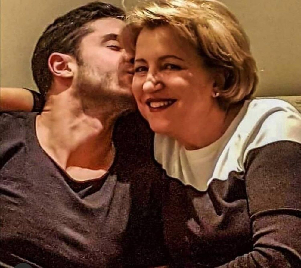 Ünlü isimlerden Anneler Günü paylaşımları - Sayfa 24