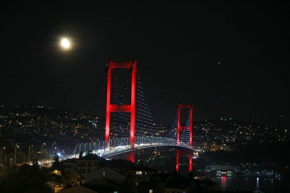 Yasağın ardından gece vakti İstiklal'e akın ettiler! - Sayfa 14